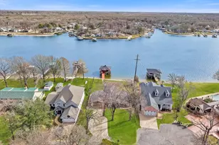 110 Northwood Pl, Enchanted Oaks, TX 75156 - Photo 2