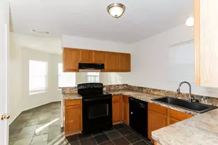 8117 Sweetwater Ln, Fort Worth, TX 76134 - Photo 6