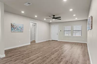 420 Huntingdon Drive, Irving, TX 75061 - Photo 8