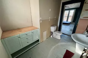 725 W 10th St, Bonham, TX 75418 - Photo 22