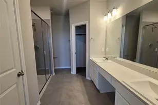 933 Ravenwood Ln, Van Alstyne, TX 75495 - Photo 4