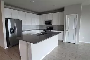 933 Ravenwood Ln, Van Alstyne, TX 75495 - Photo 4