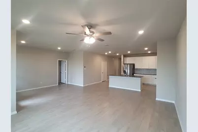 933 Ravenwood Lane, Van Alstyne, TX 75495 - Photo 6