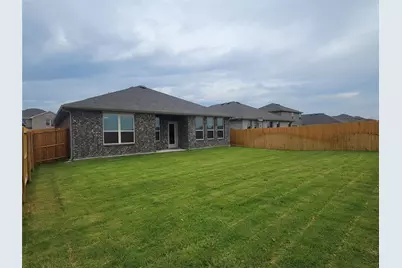 933 Ravenwood Lane, Van Alstyne, TX 75495 - Photo 18
