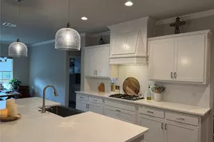 1021 Churchill Ln, Millsap, TX 76066 - Photo 10