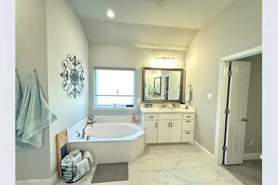 1021 Churchill Lane, Millsap, TX 76066 - Photo 18