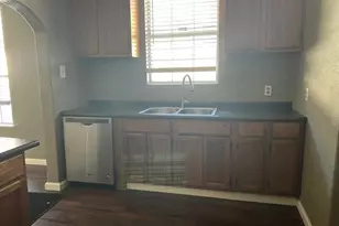 714 N Commerce St, Gainesville, TX 76240 - Photo 10