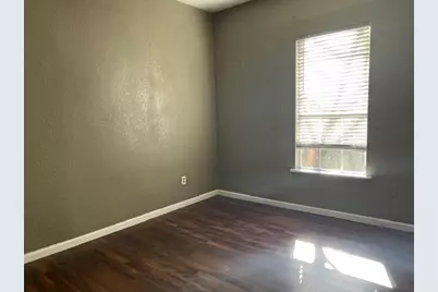 714 N Commerce Street, Gainesville, TX 76240 - Photo 16