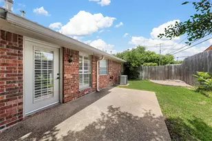 95 Village Cir, Waco, TX 76710 - Photo 14