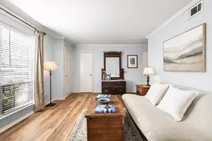 9551 E Lake Highlands Dr, Dallas, TX 75218 - Photo 8