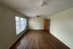 718 E N 11th St, Abilene, TX 79601 - Photo 4