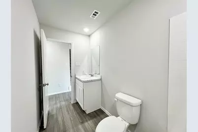 829 Bluffview Drive, Cleburne, TX 76031 - Photo 6