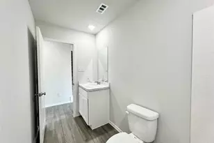 829 Bluffview Dr, Cleburne, TX 76031 - Photo 6