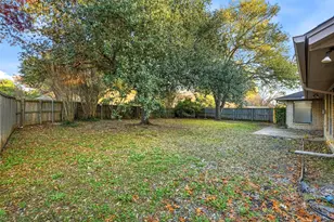 618 Green Hills Ct, Duncanville, TX 75137 - Photo 34