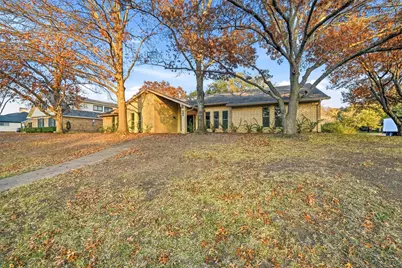 618 Green Hills Court, Duncanville, TX 75137 - Photo 4