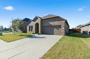5205 Coal Fire Dr, Garland, TX 75043 - Photo 2