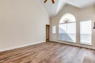 2336 Red Maple Rd, Flower Mound, TX 75022 - Photo 4