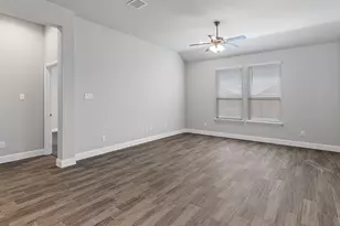 11305 Orchard Ln, Justin, TX 76247 - Photo 12