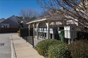 3934 Brandon Park Dr, Garland, TX 75044 - Photo 4