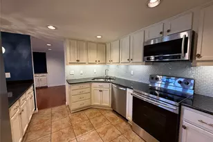 3175 Golden Oak Ct, Farmers Branch, TX 75234 - Photo 10