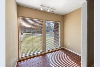 6320 Malvey Avenue, Fort Worth, TX 76116 - Photo 6