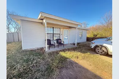 108 Elm Street, Clyde, TX 79510 - Photo 2