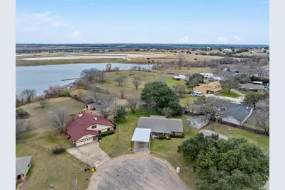112 David Reese Drive, Lorena, TX 76655 - Photo 26