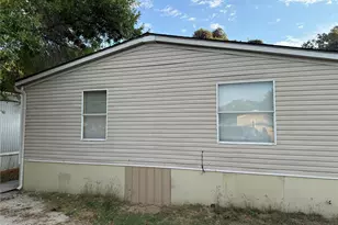 6527 Blue Water Ct, Granbury, TX 76049 - Photo 2