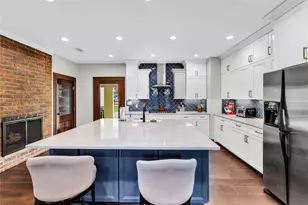 304 N Church St, Pilot Point, TX 76258 - Photo 14