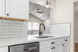 9903 Plainfield Dr, Fort Worth, TX 76108 - Photo 12