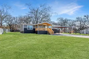 2013 Spring Ct, Azle, TX 76020 - Photo 2