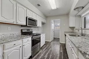 1517 Rockdale Dr, Arlington, TX 76018 - Photo 8