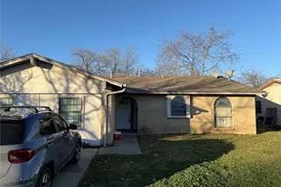 1733 Continental Dr, Blue Mound, TX 76131 - Photo 1