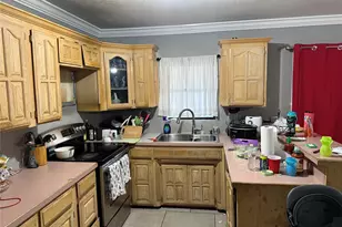 1733 Continental Dr, Blue Mound, TX 76131 - Photo 6