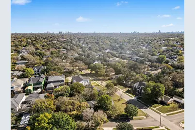 9734 Mixon Drive, Dallas, TX 75220 - Photo 20