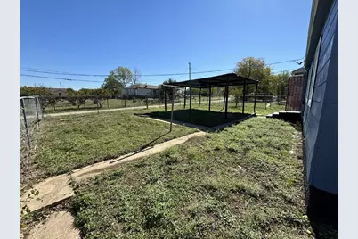 2645 Canberra Court, Fort Worth, TX 76105 - Photo 16