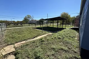 2645 Canberra Ct, Fort Worth, TX 76105 - Photo 16