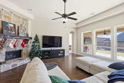 4851 Livingston Drive, Frisco, TX 75033 - Photo 14