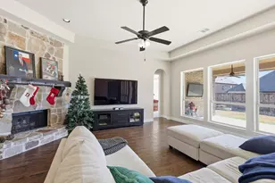 4851 Livingston Dr, Frisco, TX 75033 - Photo 14