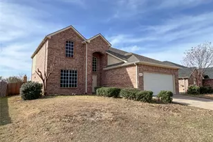 1113 Mourning Dove Dr, Burleson, TX 76028 - Photo 2