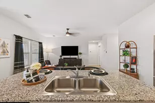 7916 Oaktown Dr, Fort Worth, TX 76131 - Photo 16