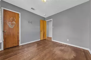 312 E Ellen Ave, Hurst, TX 76053 - Photo 20