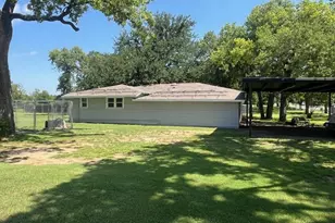 214 Hemphill St, Hico, TX 76457 - Photo 6