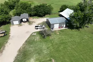 214 Hemphill St, Hico, TX 76457 - Photo 8