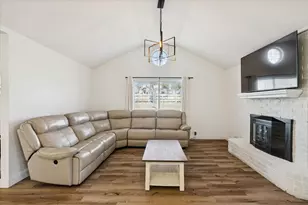 135 County Rd 4929, Newark, TX 76071 - Photo 8