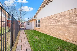 4 Robins Nest Dr, Lake Dallas, TX 75065 - Photo 34