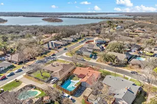 4 Robins Nest Dr, Lake Dallas, TX 75065 - Photo 36