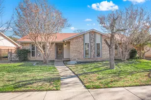 4 Robins Nest Dr, Hickory Creek, TX 75065 - Photo 1