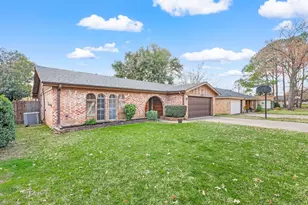 1632 Winchester Way, Bedford, TX 76022 - Photo 4