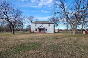 5672 E Interstate 30, Campbell, TX 75422 - Photo 2